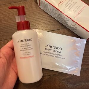 Shiseido Extra Rich Cleansing Milk + Mask